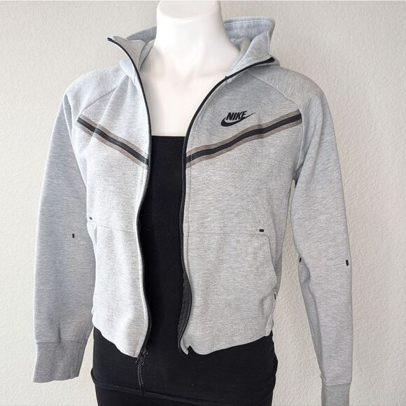 Women's Nike Tech Fleece Windrunner full zip hoodie XS - Picture 2 of 7